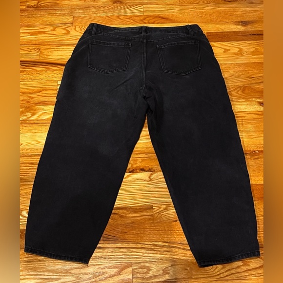 Time and Tru high rise black jeans - Picture 3 of 4